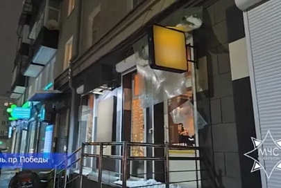 Спасатели ликвидировали последствия трех обрушений снега в Гомельской области